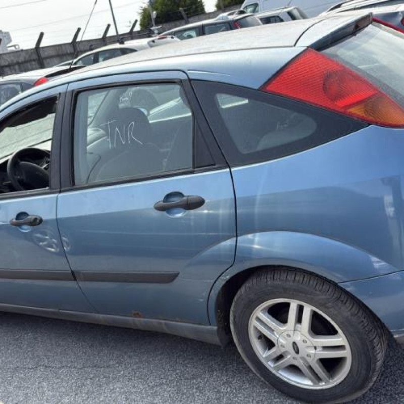 Feu arriere principal droit (feux) FORD FOCUS 1 Photo n°9