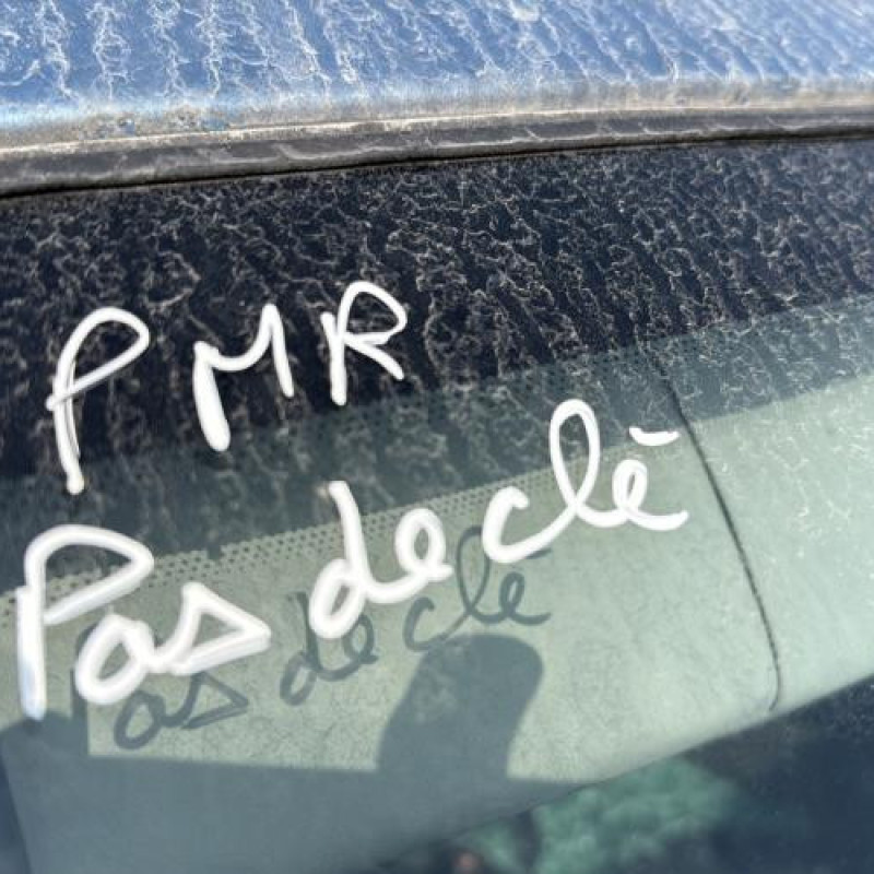 Feu arriere principal droit (feux) FORD FOCUS 1 Photo n°12