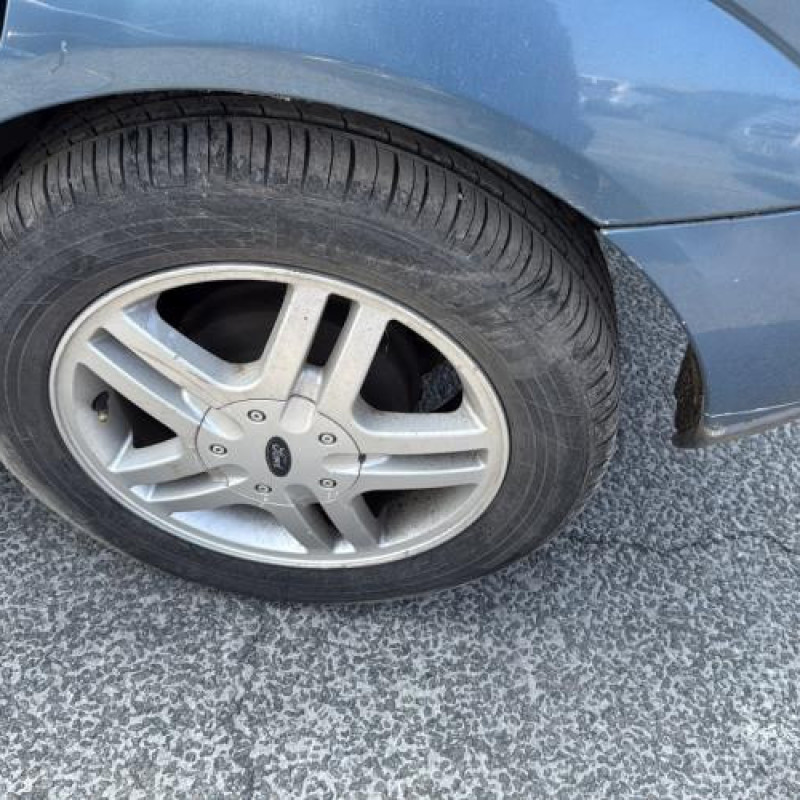 Feu arriere principal droit (feux) FORD FOCUS 1 Photo n°13