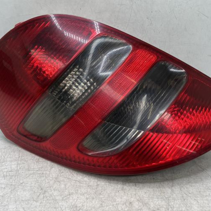 Feu arriere principal gauche (feux) MERCEDES CLASSE A 169 Photo n°1