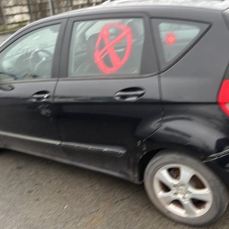 Feu arriere principal gauche (feux) MERCEDES CLASSE A 169 Photo n°9