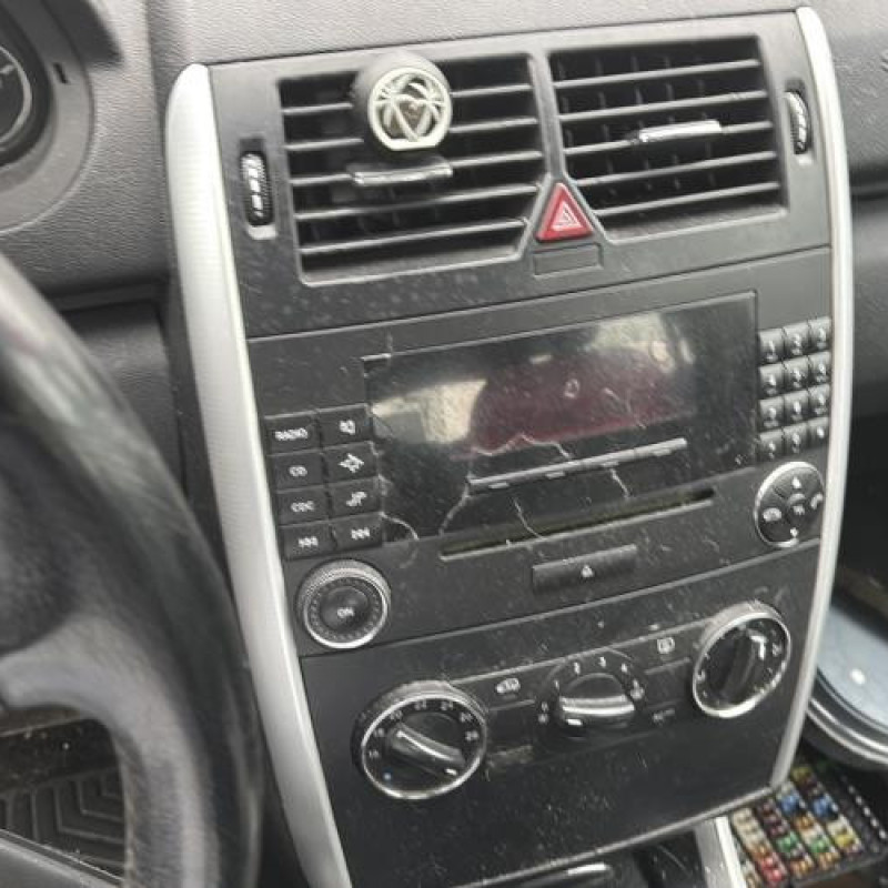 Feu arriere principal gauche (feux) MERCEDES CLASSE A 169 Photo n°20