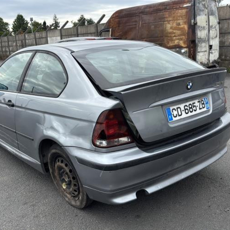 Custode arriere droit BMW SERIE 3 E46 Photo n°7