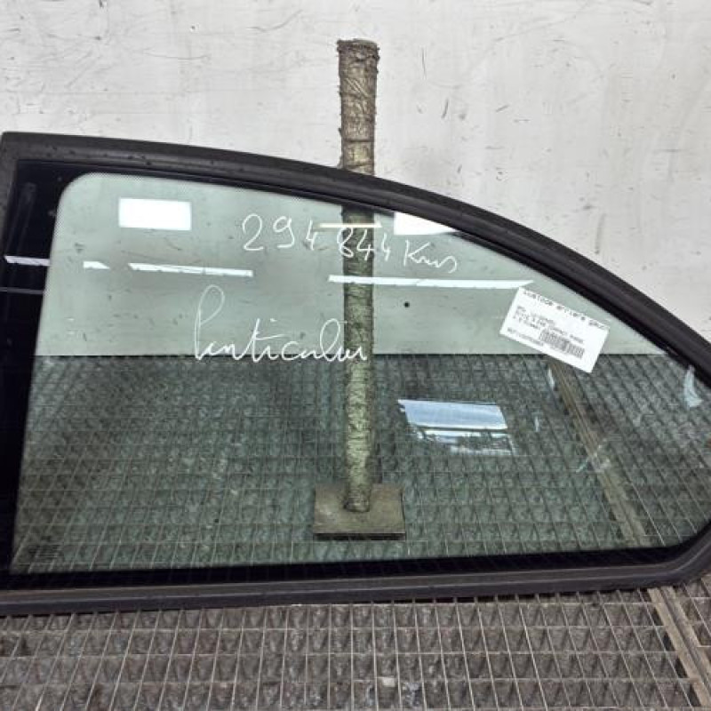 Custode arriere gauche BMW SERIE 3 E46 Photo n°1