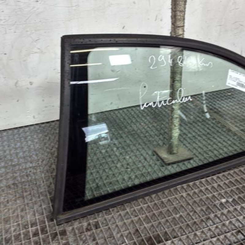 Custode arriere gauche BMW SERIE 3 E46 Photo n°2