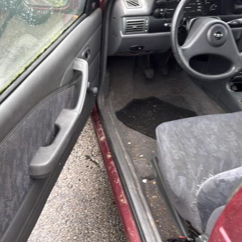 Optique avant principal droit (feux)(phare) DAEWOO NEXIA Photo n°15