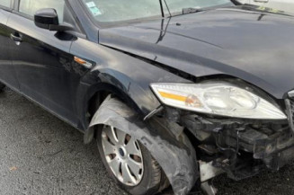 Feu arriere secondaire gauche (feux) FORD MONDEO 3