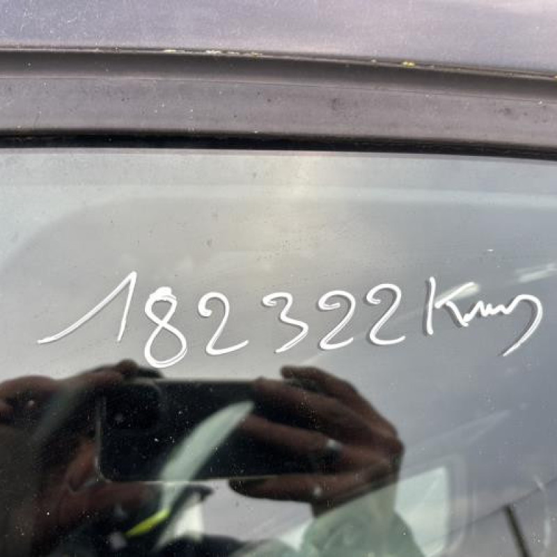 Feu arriere secondaire gauche (feux) FORD MONDEO 3 Photo n°20