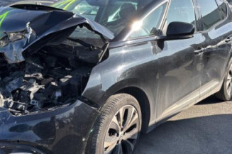 Feu arriere stop central RENAULT SCENIC 4