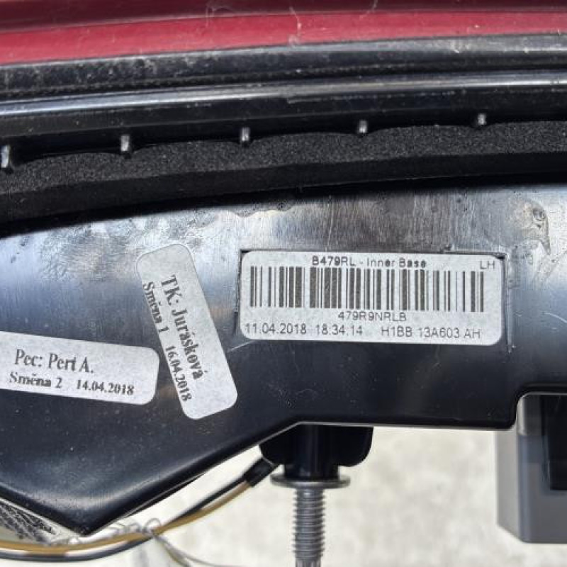 Feu arriere secondaire gauche (feux) FORD FIESTA 7 Photo n°4