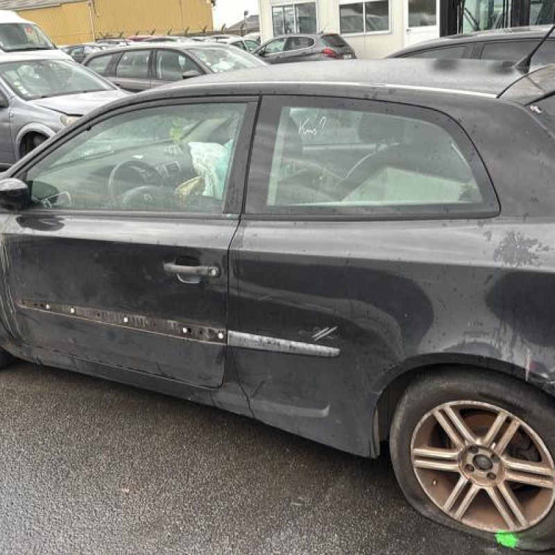 Pare choc arriere FIAT STILO Photo n°13