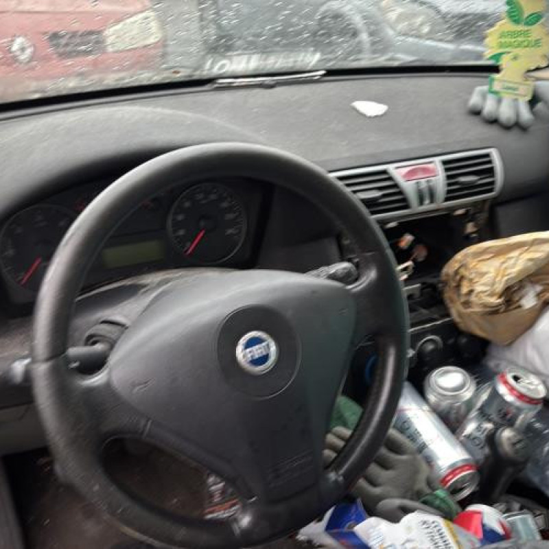 Pare choc arriere FIAT STILO Photo n°19