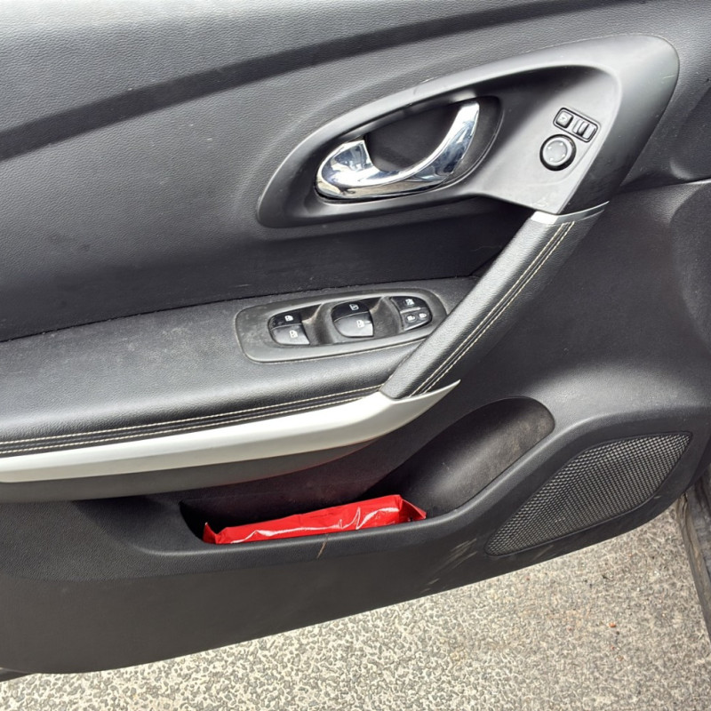 RENAULT KADJAR PHASE 1 1.2i - 16V TURBO TCE 130 Photo n°11