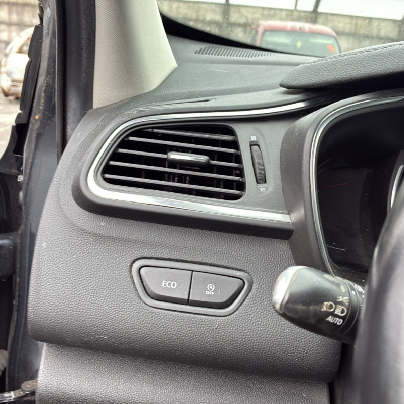 RENAULT KADJAR PHASE 1 1.2i - 16V TURBO TCE 130 Photo n°16