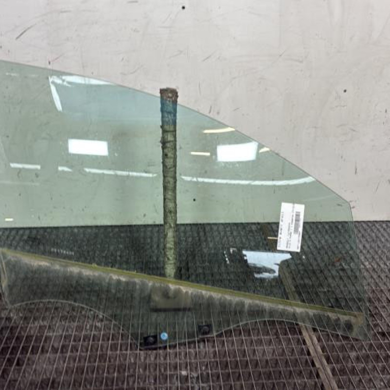 Vitre avant droit RENAULT CLIO 5 Photo n°1