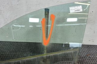 Vitre avant gauche RENAULT CLIO 5 Photo n°1
