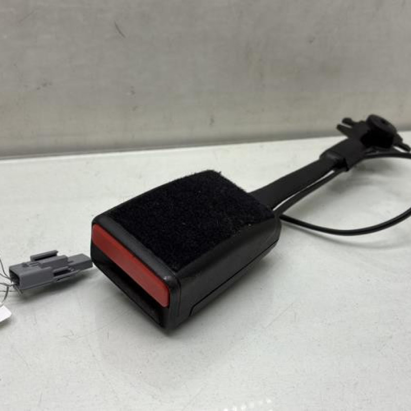 Attache ceinture avant droit RENAULT CLIO 5 Photo n°1
