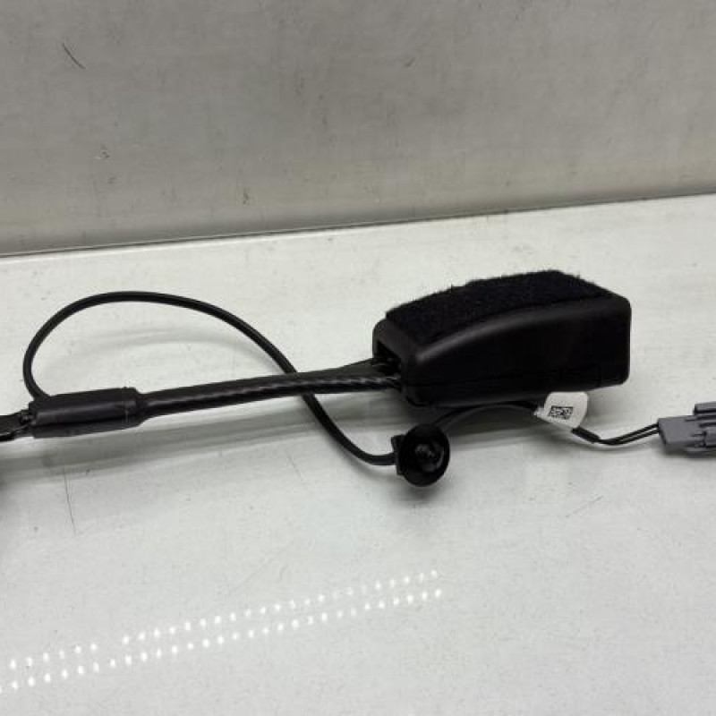 Attache ceinture avant droit RENAULT CLIO 5 Photo n°2