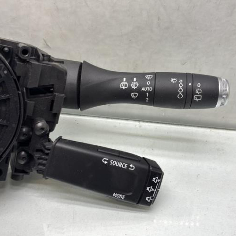 Com (Bloc Contacteur Tournant+Commodo Essuie Glace+Commodo Phare) RENAULT CLIO 5 Photo n°3