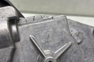 Moteur essuie glace arriere RENAULT CLIO 5