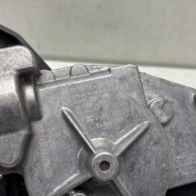 Moteur essuie glace arriere RENAULT CLIO 5 Photo n°4