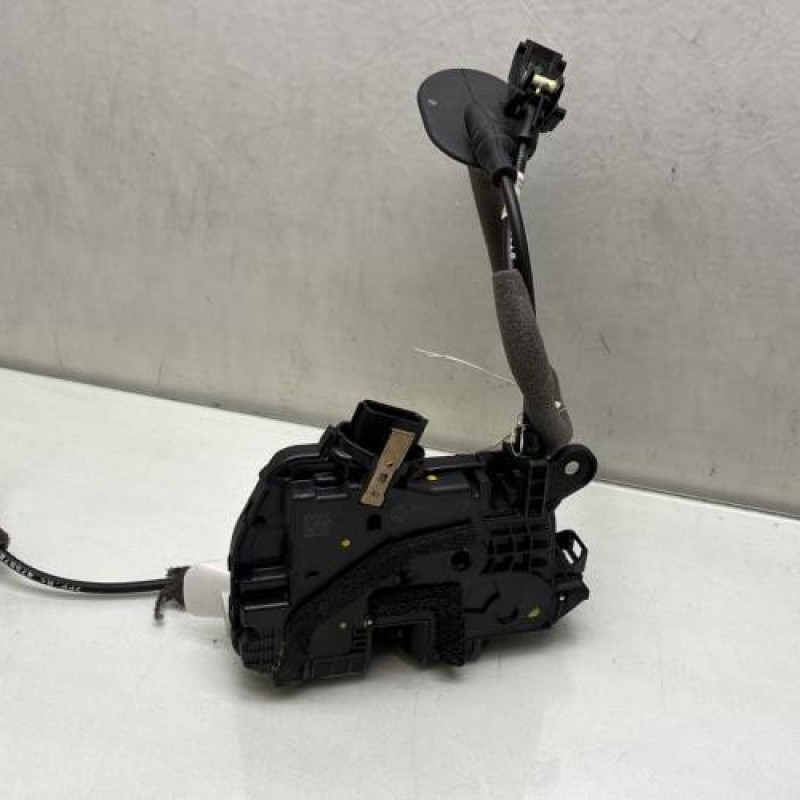 Serrure avant gauche RENAULT CLIO 5 Photo n°4