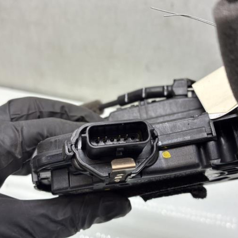 Serrure avant gauche RENAULT CLIO 5 Photo n°5