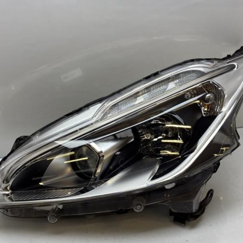 Optique avant principal gauche (feux)(phare) PEUGEOT 208 1 Photo n°1