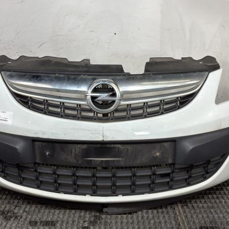 Pare choc avant OPEL CORSA D Photo n°1
