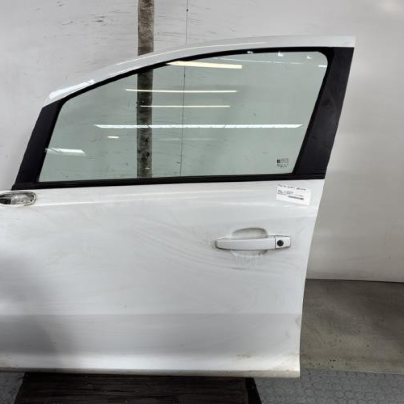 Porte avant gauche OPEL CORSA D Photo n°1