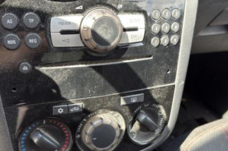 Pare boue avant gauche OPEL CORSA D