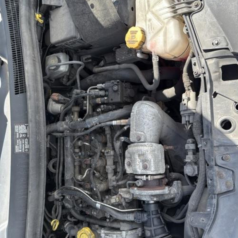 Pare boue avant gauche OPEL CORSA D Photo n°20