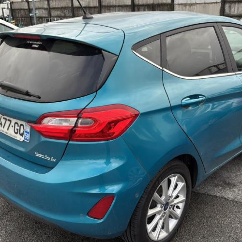 Poignee porte avant gauche FORD FIESTA 7 Photo n°7