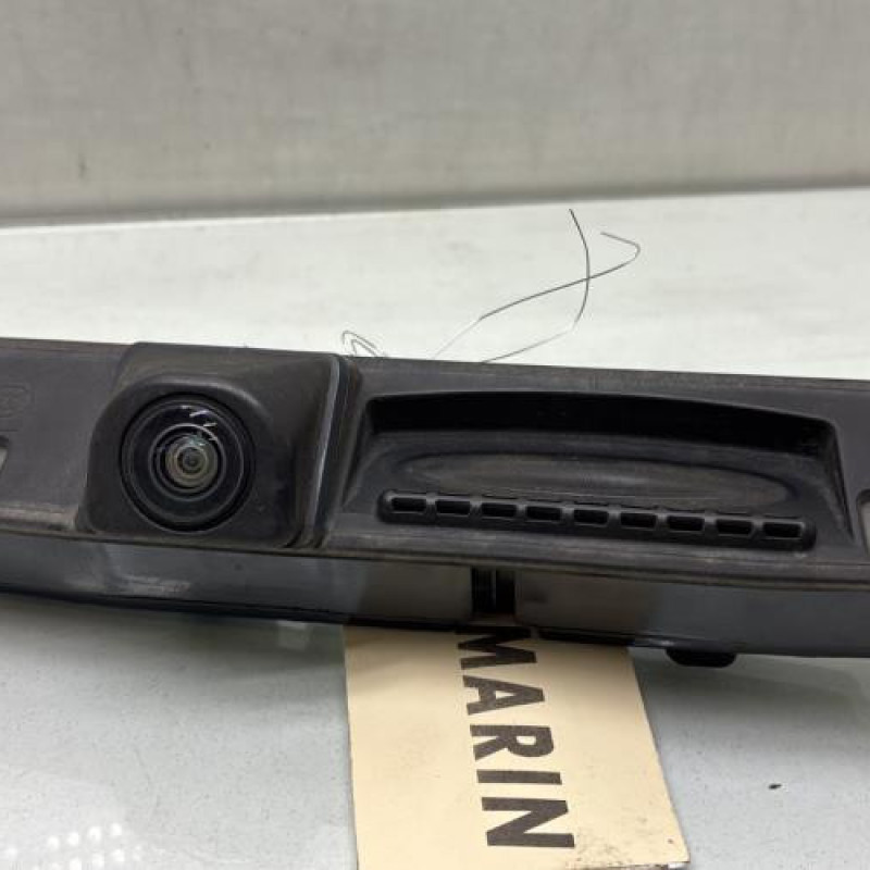 Bouton de coffre FORD FIESTA 7 Photo n°2