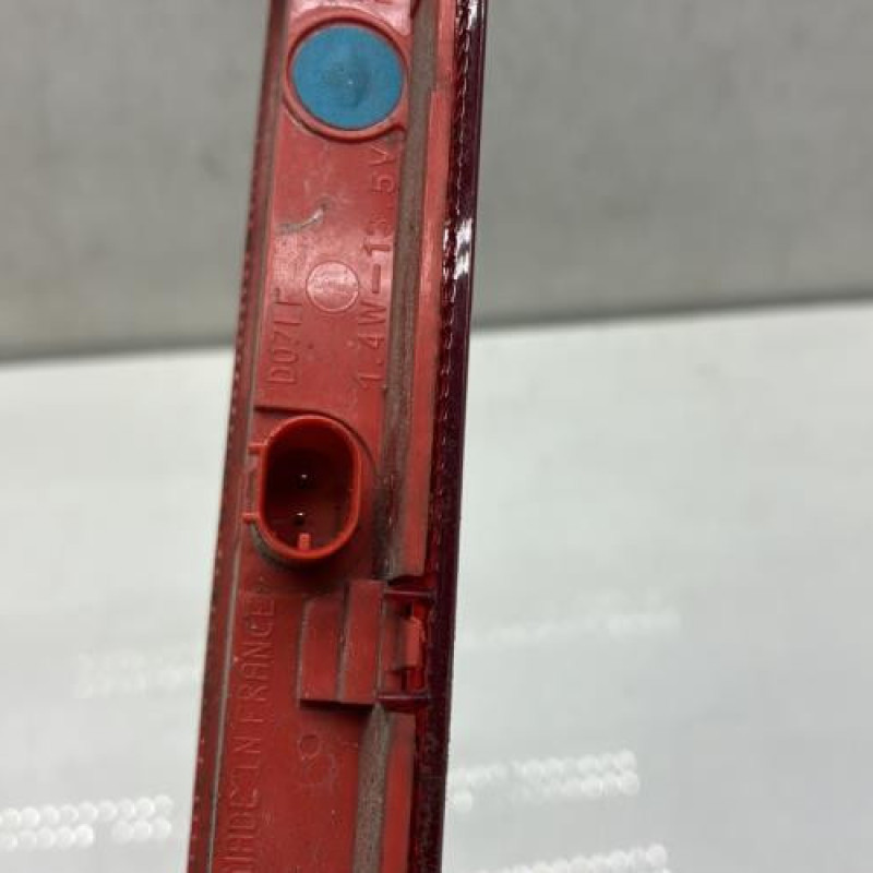 Feu arriere stop central FORD FIESTA 7 Photo n°3