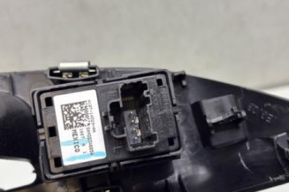 Interrupteur de leve vitre avant droit FORD FIESTA 7