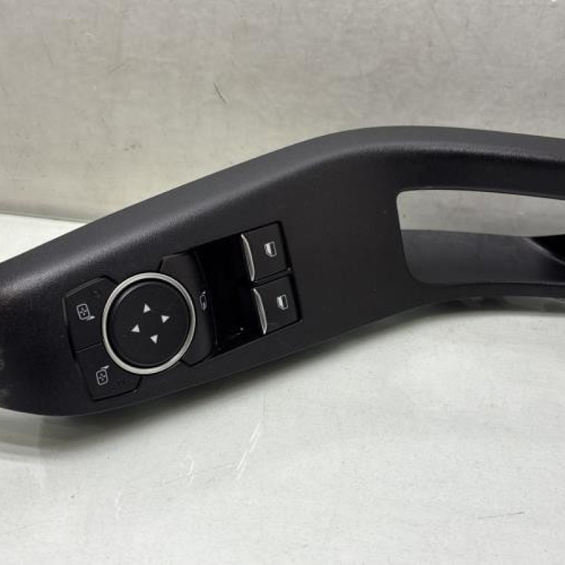 Interrupteur de leve vitre avant gauche FORD FIESTA 7 Photo n°1