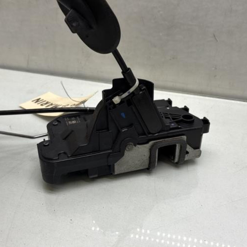 Serrure avant gauche FORD FIESTA 7 Photo n°6