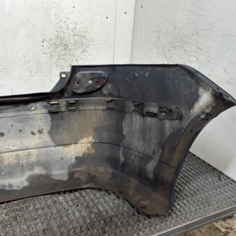 Pare choc arriere NISSAN ALMERA TINO Photo n°4