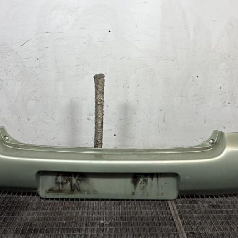 Pare choc arriere TOYOTA YARIS 1 Photo n°1
