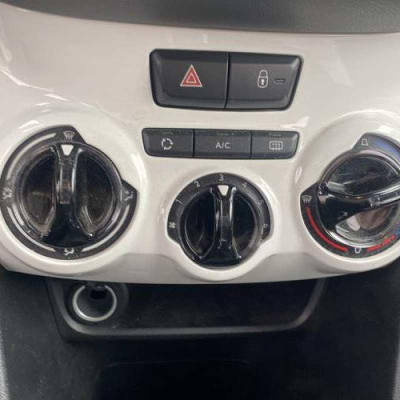 Ceinture arriere gauche PEUGEOT 208 1 Photo n°13