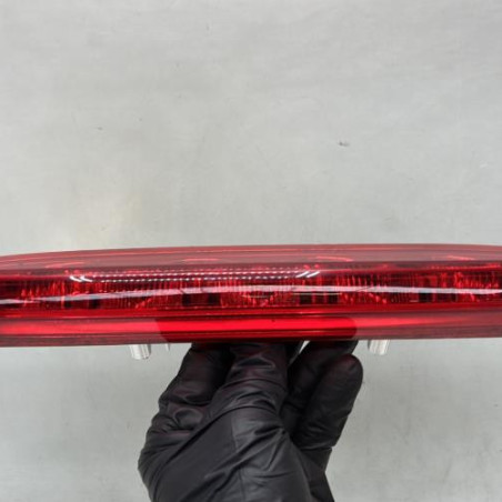 Feu arriere stop central PEUGEOT 208 1 Photo n°1