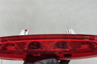 Feu arriere stop central PEUGEOT 208 1