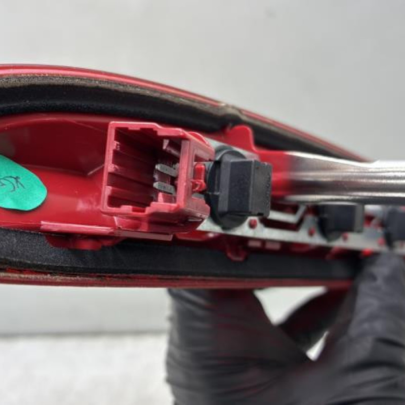 Feu arriere stop central PEUGEOT 208 1 Photo n°4