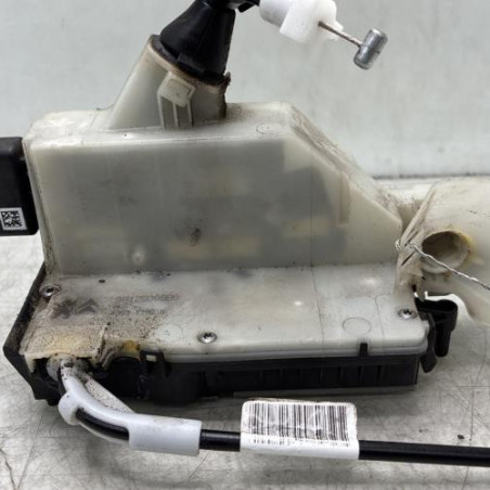 Serrure avant gauche PEUGEOT 208 1