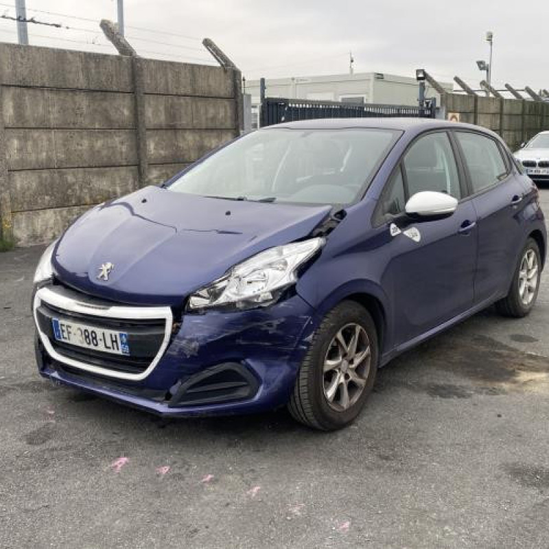 Crochet de remorquage PEUGEOT 208 1 Photo n°5