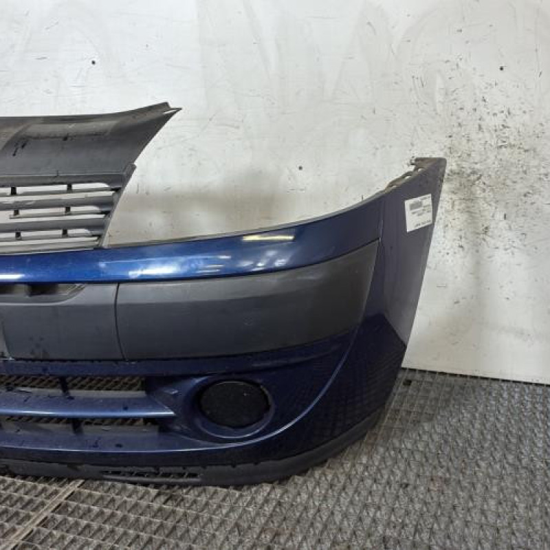 Pare choc avant RENAULT CLIO 2 Photo n°3