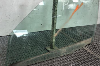 Vitre avant gauche RENAULT CLIO 2