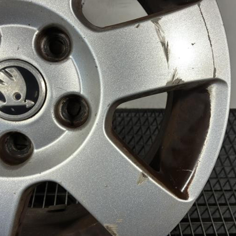 Jante SKODA OCTAVIA 2 Photo n°3