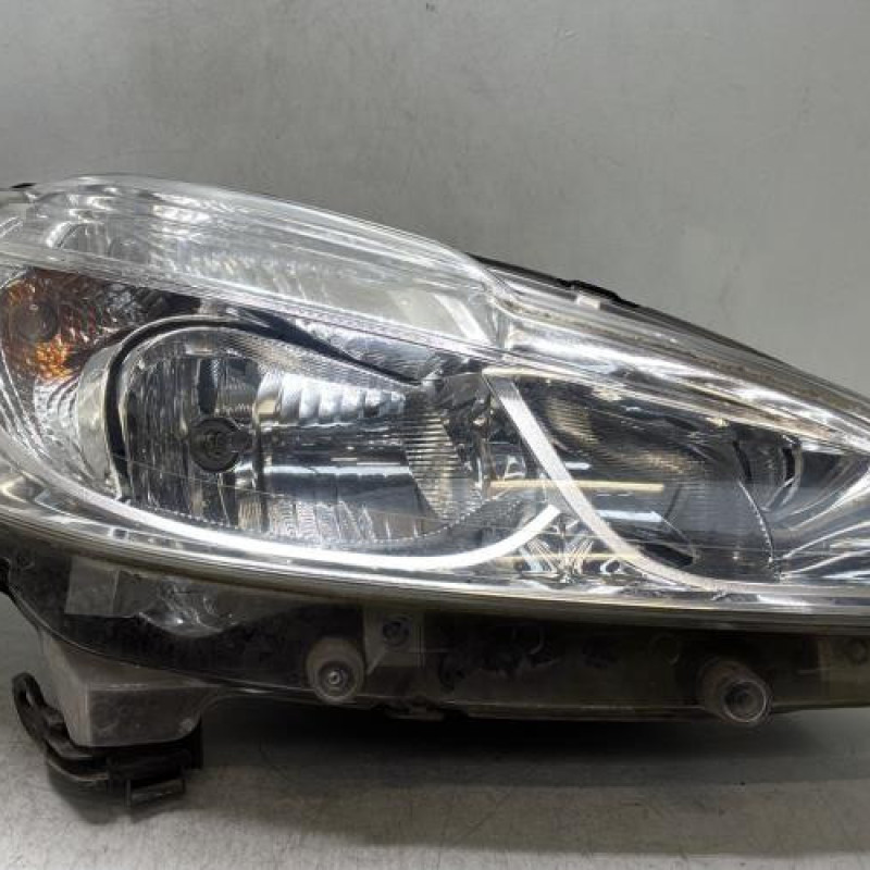 Optique avant principal droit (feux)(phare) PEUGEOT 208 1 Photo n°1